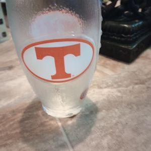 Vintage Vols Cup like new with Original Stickers